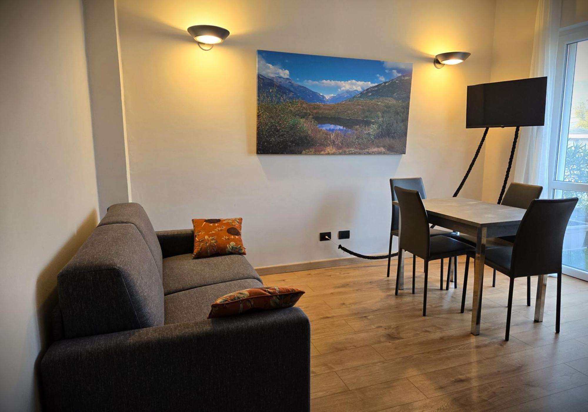 7 Lakes Aparthotel Burolo 외부 사진